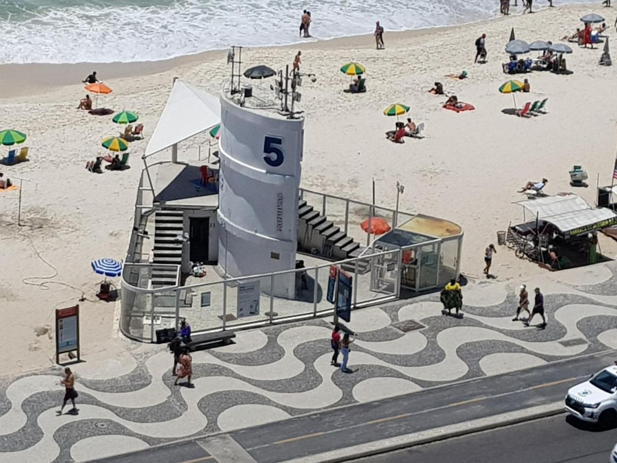 Em Copacabana Apartemen *